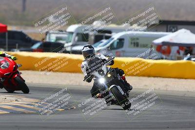 media/Apr-10-2022-SoCal Trackdays (Sun) [[f104b12566]]/Turn 2 (1135am)/